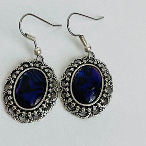 Silver Tone Purple Cabochon Filigree Dangle Pierced Earrings